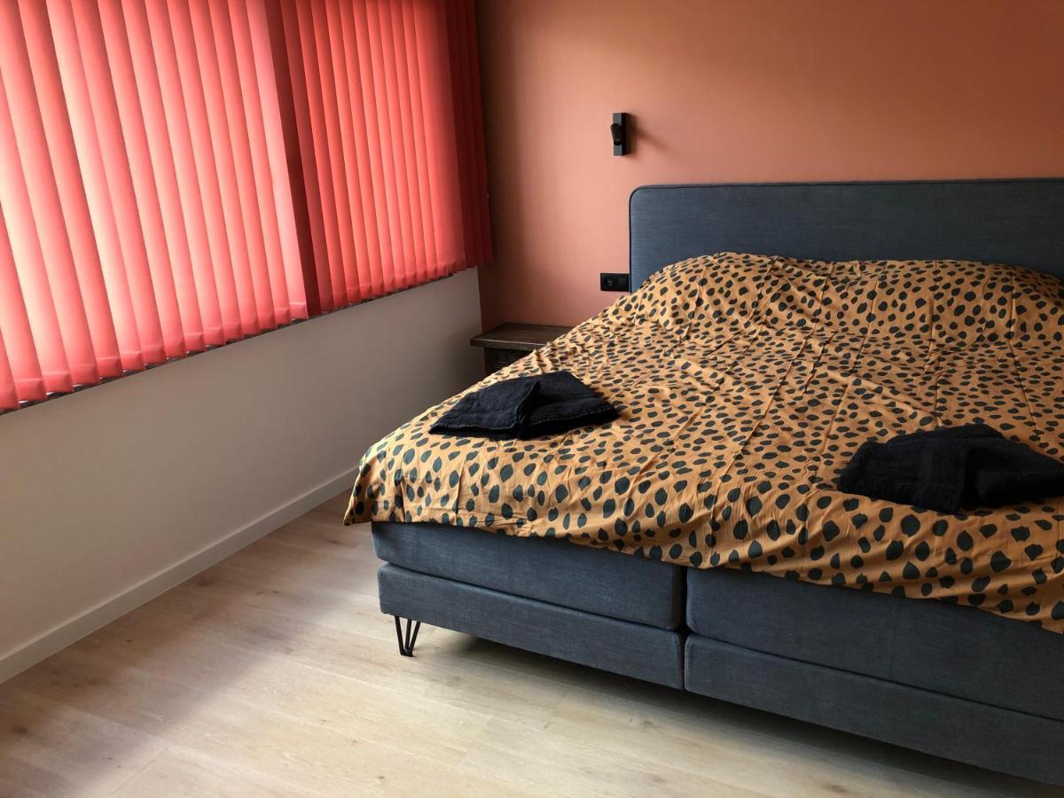 Ros'A Tourist & Business Appartment 登德尔蒙德 外观 照片
