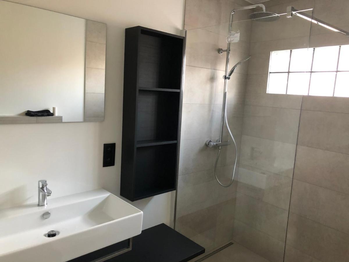 Ros'A Tourist & Business Appartment 登德尔蒙德 外观 照片