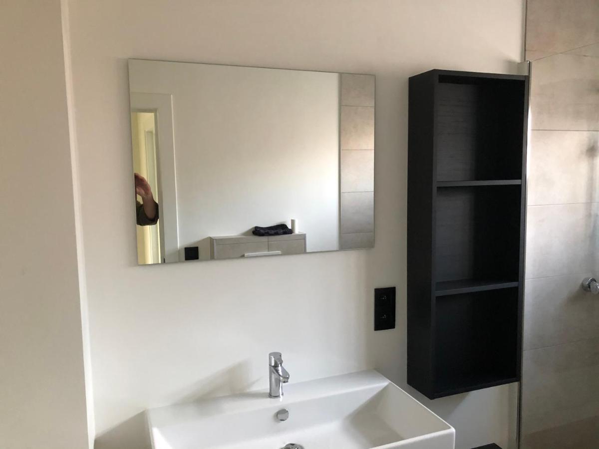 Ros'A Tourist & Business Appartment 登德尔蒙德 外观 照片
